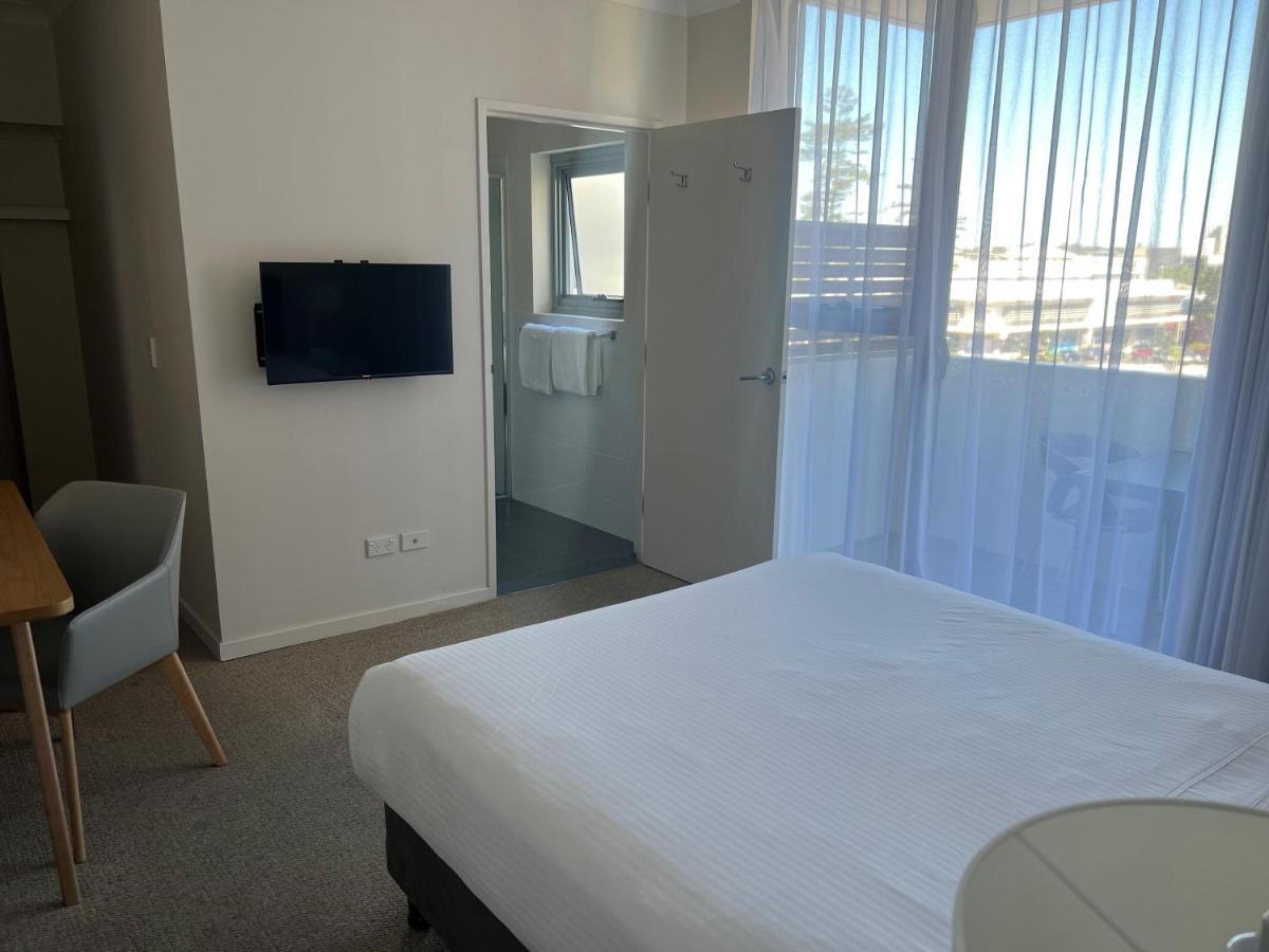 Macquarie Waters Boutique Apartment Hotel Порт-Маккуори Экстерьер фото