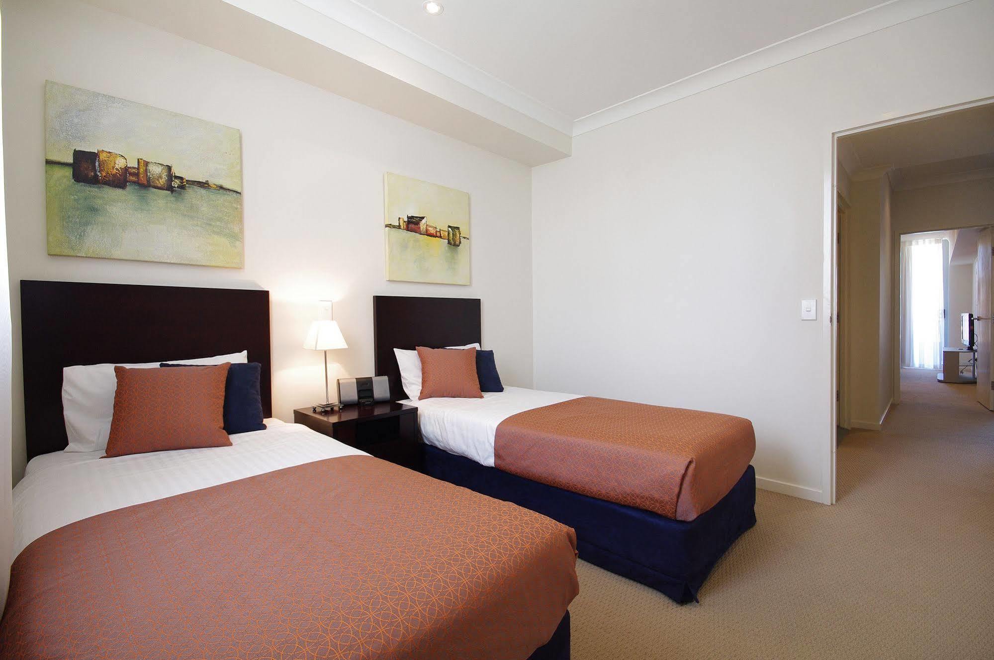 Macquarie Waters Boutique Apartment Hotel Порт-Маккуори Экстерьер фото